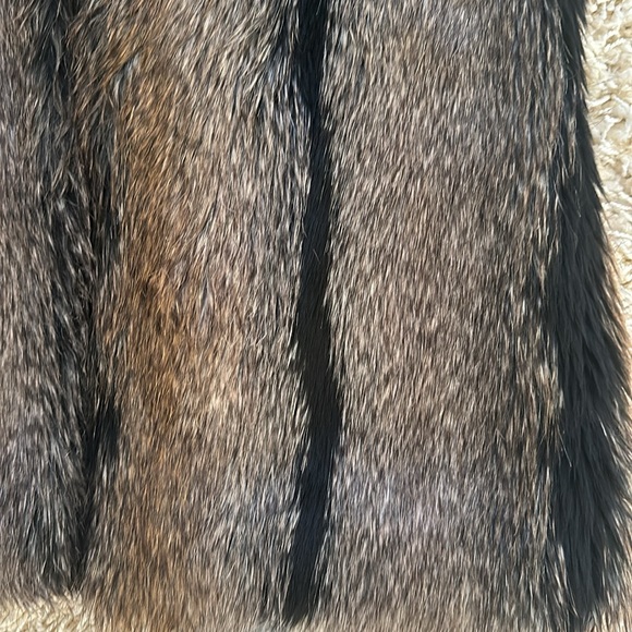 Bueatiful Faux Fur Vest - Picture 3 of 4
